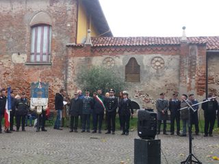 Saluzzo Festa del 4 Novembre in piazza Castello Saluzzo Festa del 4 Novembre in piazza Castello