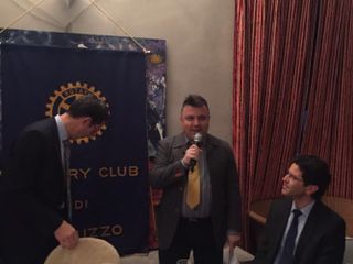 Saluzzo, conviviale Rotary, il presidente del club Paolo Francese e Franco Giletta ed Enrico Sabena
