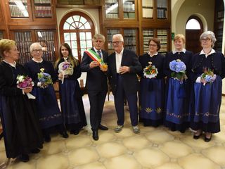Il conferimento della cittadinanza onoraria nella sede del Centro Studi Ginocchi, presieduto da Marco Mantovani - foto Moreno Nicoloso