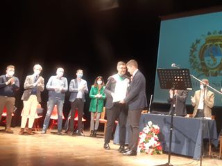 Saluzzo, consegna della pergamena a Michele Pianetta Anci regionale