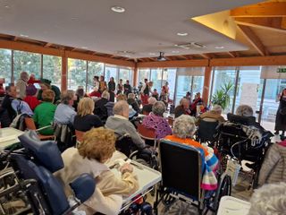 Festa di Carnevale al Tapparelli con le maschere di Saluzzo