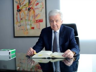 L'avvocato albese Roberto Ponzio L'avvocato albese Roberto Ponzio