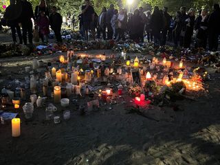 I lumini per la morte della regina Elisabetta II I lumini per la morte della regina Elisabetta II