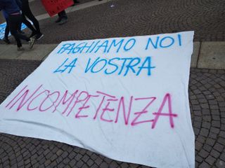 La delegazione di Scuole aperte Cuneo alla manifestazione di Torino