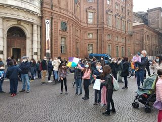 La delegazione di Scuole aperte Cuneo alla manifestazione di Torino