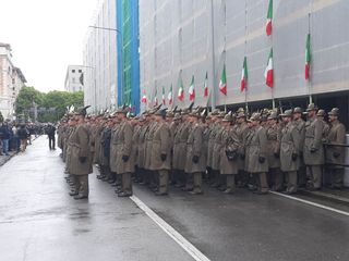 Inizia la sfilata Inizia la sfilata