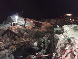 Il sito di scavo all'hotel Rigopiano