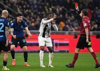 "Arbitro è il miglior giocatore dell'Inter", l'espulsione di Kalulu fa il giro del mondo