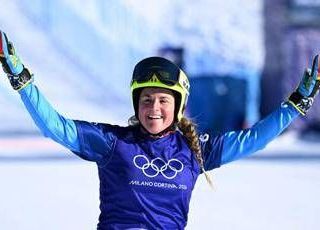 Milano Cortina, Moioli-Sommariva argento in gara mista a coppie snowboard cross. Record di medaglie per l'Italia