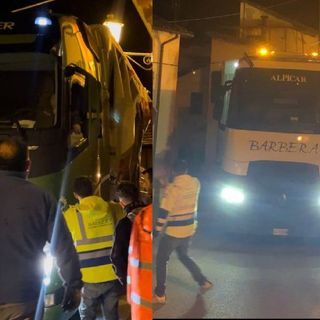 Autoarticolato rimane incastrato a Villanova Mondovì: recuperato grazie alla ditta Barbera srl
