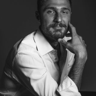 Dott. Davide Cochis: Osteopata, Chinesiologo e Ricercatore in ambito clinico e nel trattamento di problematiche muscolari e articolari Dott. Davide Cochis: Osteopata, Chinesiologo e Ricercatore in ambito clinico e nel trattamento di problematiche muscolari e articolari