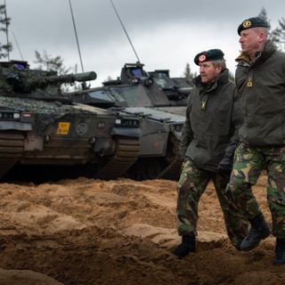 Il piano strategico della NATO che ci rimanda indietro alla Guerra Fredda