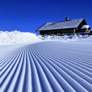 Il mondo della neve della Granda pronto a ripartire: aumenti del 20% e skipass dinamico