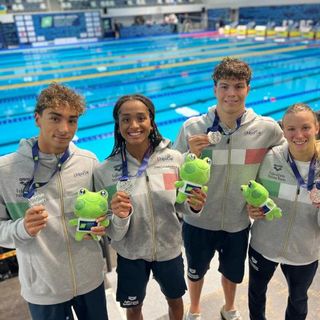 Nuoto, Europei juniores: Sara Curtis d'argento con la staffetta mista mixed