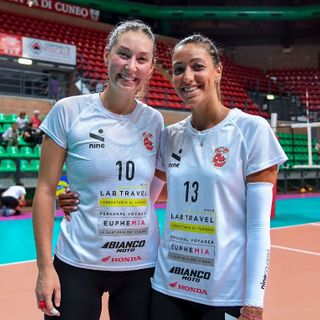 Madison Kubik e Noemi Signorile al termine del primo allenamento congiunto della stagione disputatosi sabato 9 tra le mura amiche (credito Danilo Ninotto)