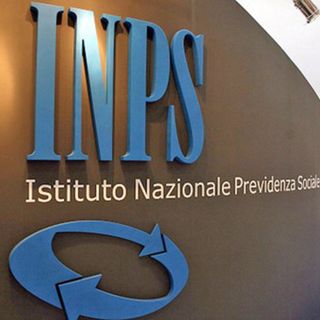 Percepì seimila euro col reddito di cittadinanza senza averne i requisiti, ma il fatto non è più reato: assolto