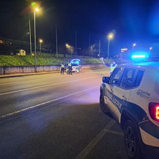 I cinque soggetti denunciati sono ritenute responsabili di parecchie truffe e furti ad anziani, dalla Liguria al Basso Piemonte e sino al Friuli-Venezia-Giulia. I cinque soggetti denunciati sono ritenute responsabili di parecchie truffe e furti ad anziani, dalla Liguria al Basso Piemonte e sino al Friuli-Venezia-Giulia.