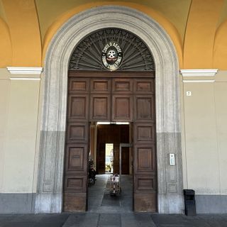 L'ingresso del Tribunale di Cuneo L'ingresso del Tribunale di Cuneo