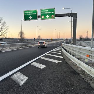 L'ingresso della A33 da Castagnito