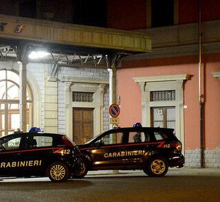 Carabinieri alla stazione di Mondovì