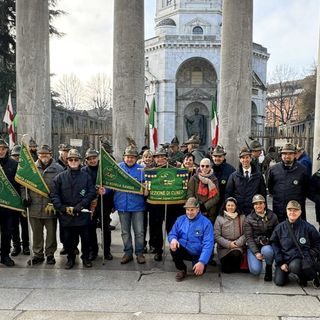 Gli alpini di Cuneo al Duomo di Milano per la messa di Natale Gli alpini di Cuneo al Duomo di Milano per la messa di Natale