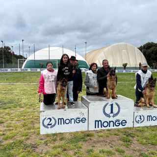 Bra, 2° posto per Lara Giuliano e il suo pastore tedesco al raduno Sas di Borgio Verezzi Bra, 2° posto per Lara Giuliano e il suo pastore tedesco al raduno Sas di Borgio Verezzi
