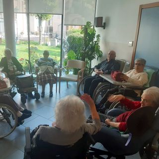 Alcuni anziani ospiti di una RSA Alcuni anziani ospiti di una RSA