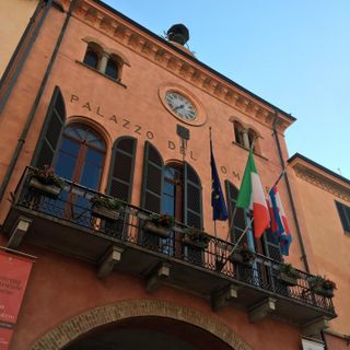 Alba: lo sportello dello Stato Civile rimarrà chiuso al pubblico giovedì 29 maggio al pomeriggio Alba: lo sportello dello Stato Civile rimarrà chiuso al pubblico giovedì 29 maggio al pomeriggio
