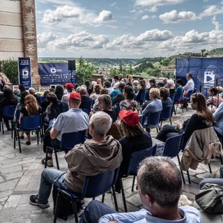 Enrico Mentana, Ornella Muti, Carlo Conti e tanti altri: da venerdì 23 maggio a Dogliani la quattordicesima edizione del Festival della TV Enrico Mentana, Ornella Muti, Carlo Conti e tanti altri: da venerdì 23 maggio a Dogliani la quattordicesima edizione del Festival della TV