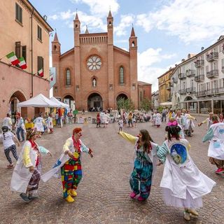21ª Giornata Nazionale del Naso Rosso: una festa di sorrisi e colori ad Alba