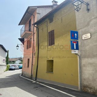 Il fatto nell mattina del 28 giugno 2024  in una casa di via Josina