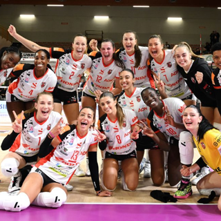 Le Gatte della Honda Cuneo Granda Volley vittoriose contro Macerata Le Gatte della Honda Cuneo Granda Volley vittoriose contro Macerata