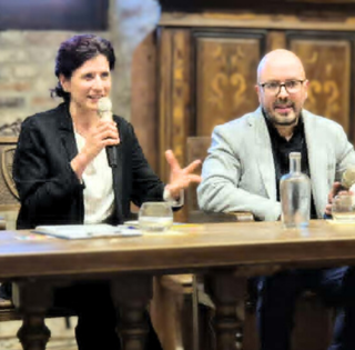 La giornalista Daniela Scavino e il poeta Daniele Vaira