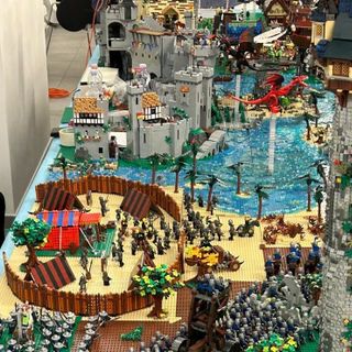 Geometri e mattoncini: a Cuneo creatività e divertimento conquistano oltre 800 visitatori