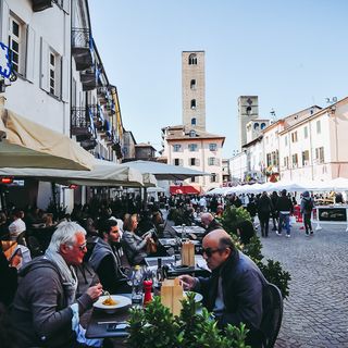 Per la Fiera del Tartufo ad Alba sono stati registrati ben 70 mila pernottamenti (foto di Barbara Guazzone) Per la Fiera del Tartufo ad Alba sono stati registrati ben 70 mila pernottamenti (foto di Barbara Guazzone)