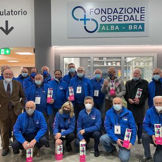 Dalla Fondazione Ospedale un dono natalizio ai 2.500 collaboratori dell’Asl Cn2 Dalla Fondazione Ospedale un dono natalizio ai 2.500 collaboratori dell’Asl Cn2