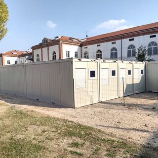 Alba, aspettando l’ampliamento l’Artistico Gallizio inaugura le aule-modulo