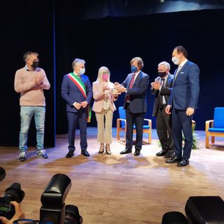 L'emozionante consegna del tartufo dell'anno a Carlo Messina. I momenti e le interviste