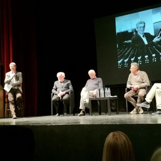 La tavola rotonda moderata dal giornalista Roberto Fiori (da sx) in cui hanno parlato l'onorevole Tomaso Zanoletti, Massimo Martinelli, Claudio e Maurizio Rosso (Ph. Mauro Gallo Foto, Alba)