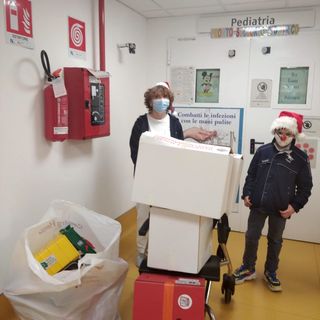 Dall’Alba Rugby doni per i piccoli ospiti della Pediatria di Verduno