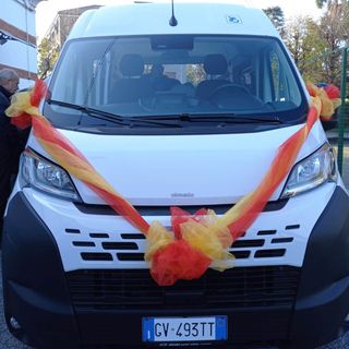 Oggi a Bra l'associazione VISM Odv festeggerà il nuovo pullmino, frutto della generosità del territorio