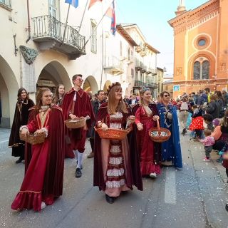 Per Carnevale niente sfilata a Dronero: scoppia la polemica