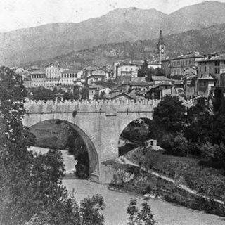 Dronero nello scatto di Garaffi del 1887 Dronero nello scatto di Garaffi del 1887