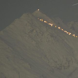 Stasera torna la fiaccolata notturna sulla Bisalta
