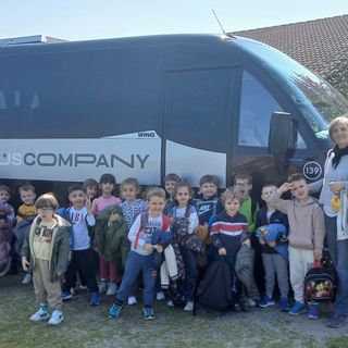 Bambini dell'asilo REgina Margheita di Saluzzo in gita