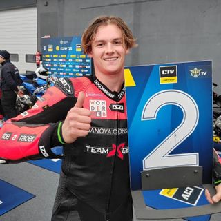 Valentin Arnaud secondo a Misano Adriatico nel Trofeo Aprilia RS 660