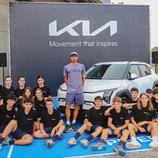 Kia Vento festeggia la nuova apertura di Pinerolo con una grande festa: tennis, musica, aperitivo e premi