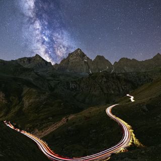 Il Monviso ruota con la Terra (Foto di Valerio Minato)