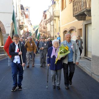 Valle Stura: leve in festa a Demonte, alla sfilata anche una 95enne [FOTO]