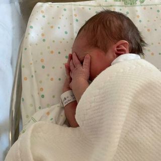 L'emorragia dopo il parto, l'intervento d'urgenza e quel nome che torna tre volte a vegliare su di lei